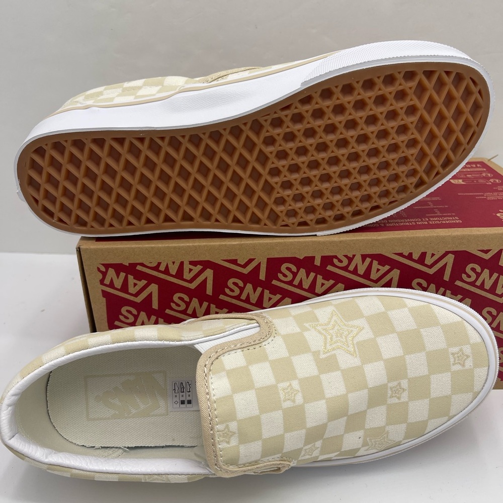 Vans WMNS Classic Slip-On
Checkerboard Stars Tan
VN000CT5JM9 Sneakers - Picture 5 of 16